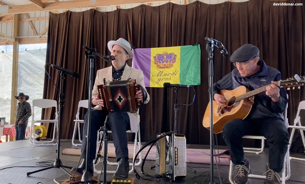 Ragin Dave Donar with Mike Cannon and Mac Arnold in the back.